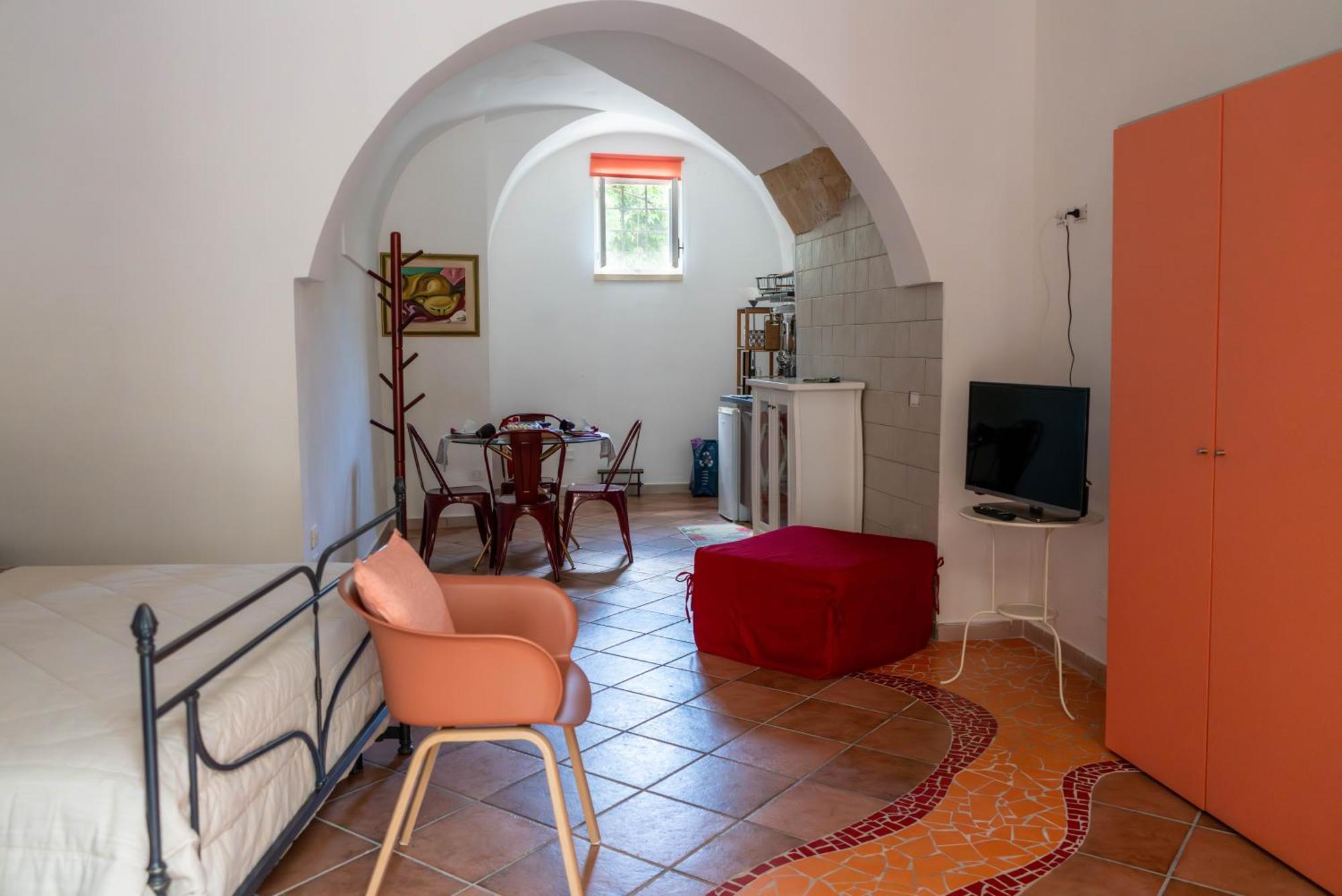 B&B Corte Dei Memoli Di Margiotta Giuseppina Lecce Eksteriør billede