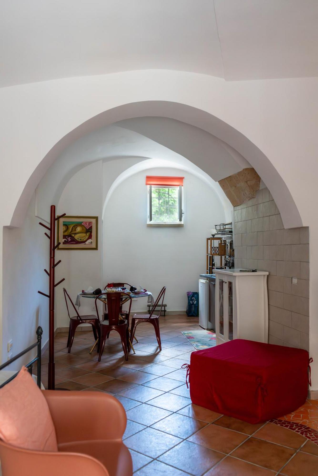 B&B Corte Dei Memoli Di Margiotta Giuseppina Lecce Eksteriør billede