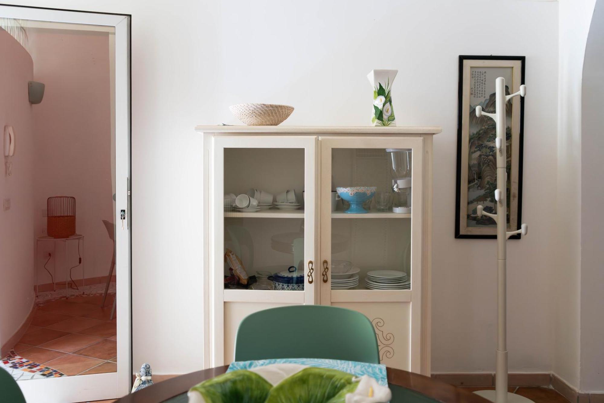 B&B Corte Dei Memoli Di Margiotta Giuseppina Lecce Eksteriør billede