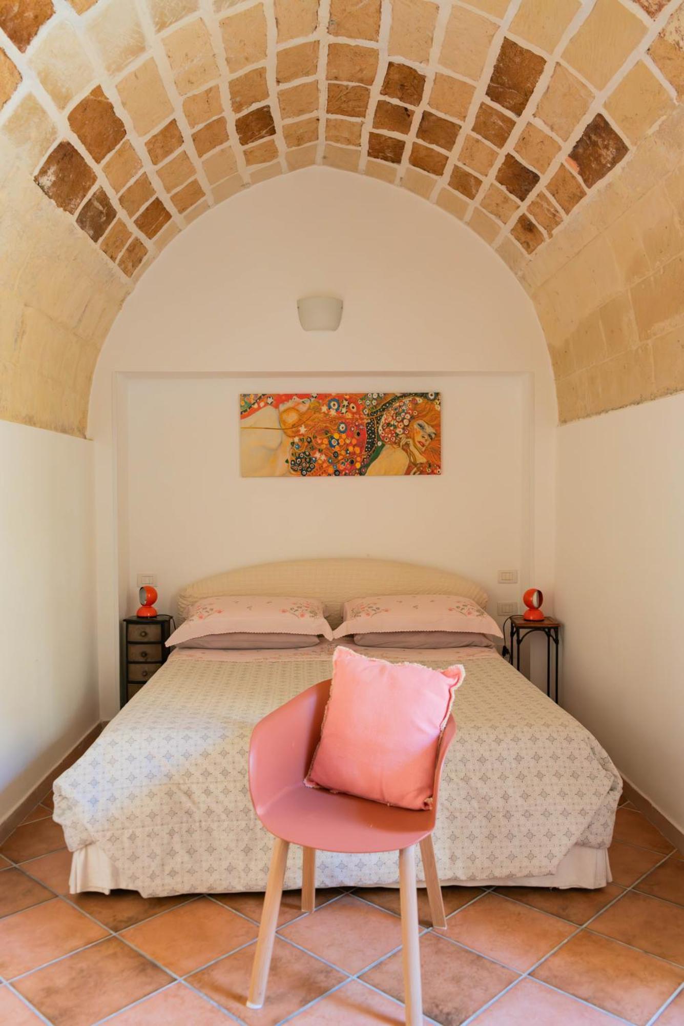 B&B Corte Dei Memoli Di Margiotta Giuseppina Lecce Eksteriør billede